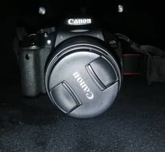 Canon EOS 700D