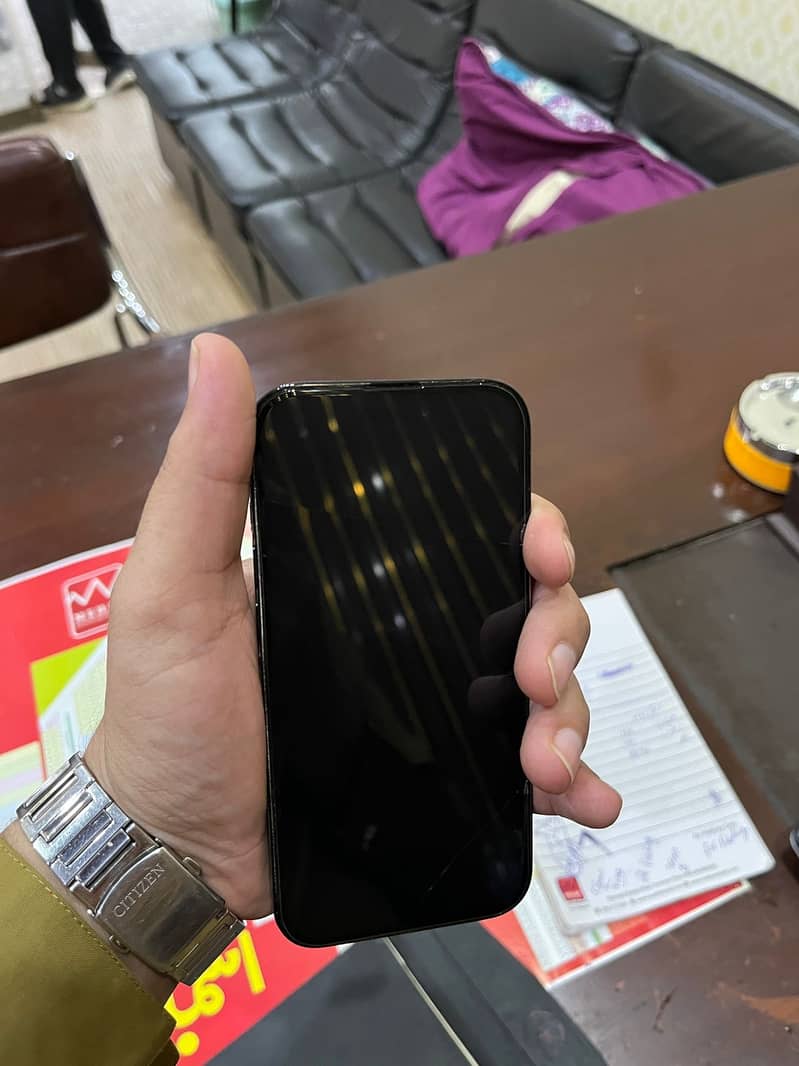 iPhone 14 Pro 256 PTA with box 1