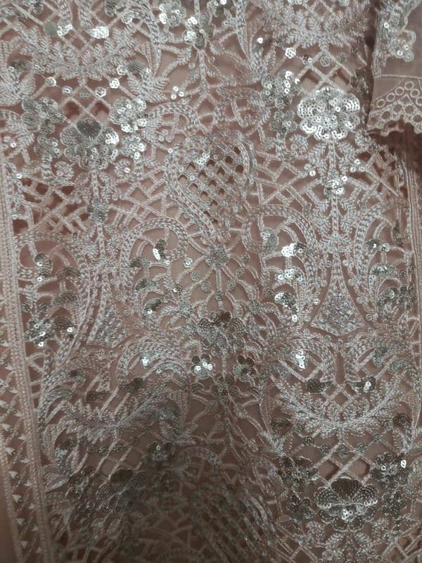 Beautiful wedding dress for sale 4