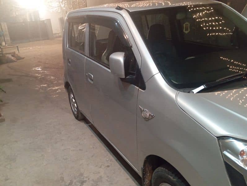 Suzuki Wagon R 2018 5