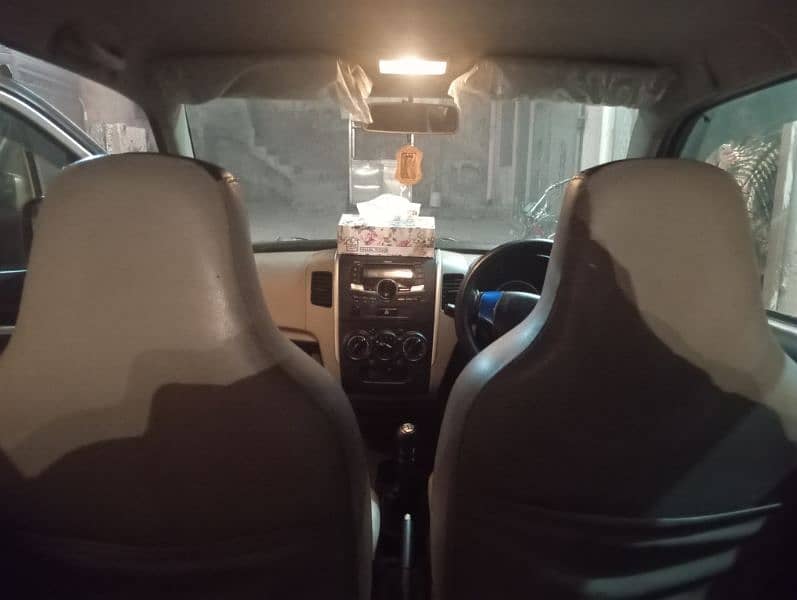 Suzuki Wagon R 2018 12