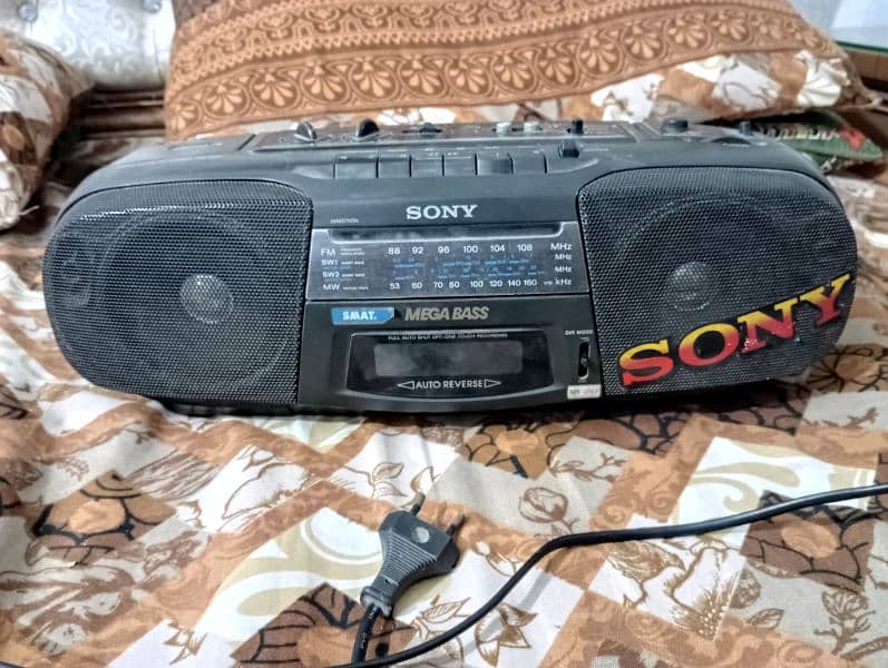 sony tape old is gold. . . tape radio aux full okay 25 years old 1