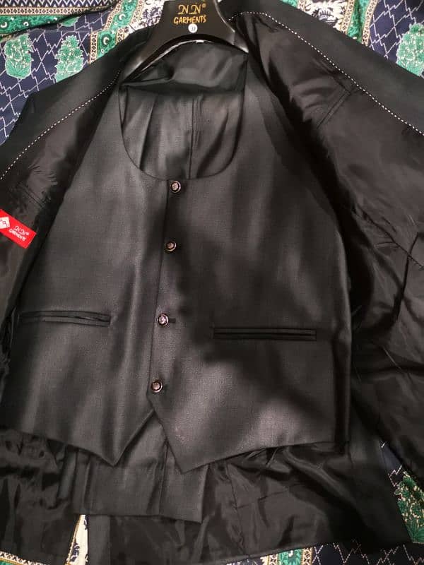 3 PIECE PANT COAT FOR SALE 0