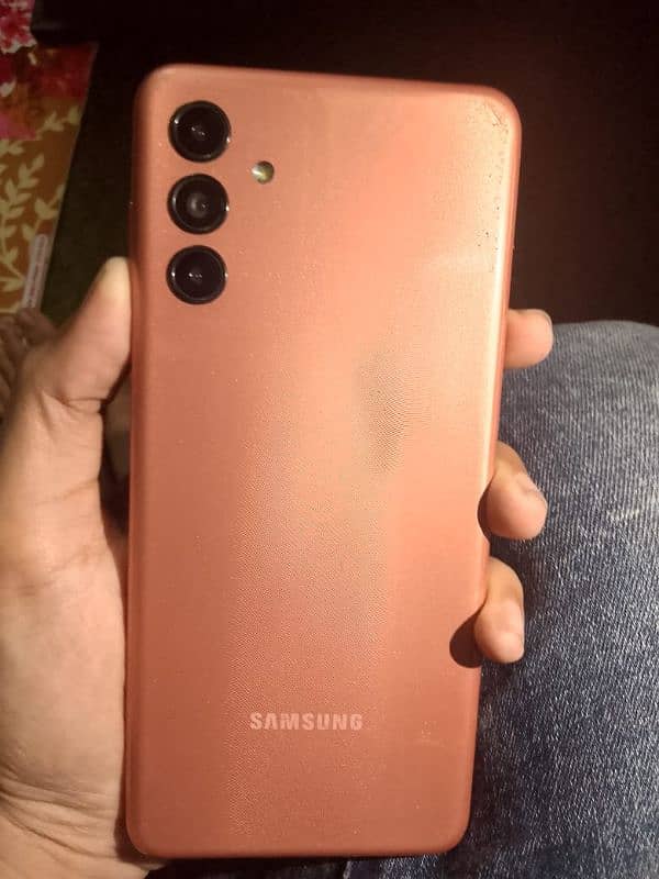 Samsung galaxy A04s 4gb/128gb. contact only olx chat 4