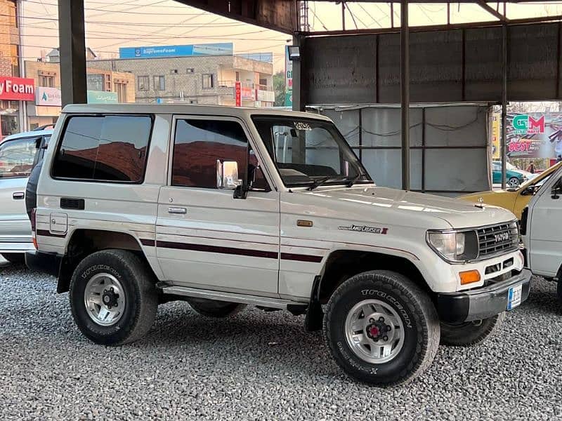 Toyota Land Cruiser 1991 3 door 5