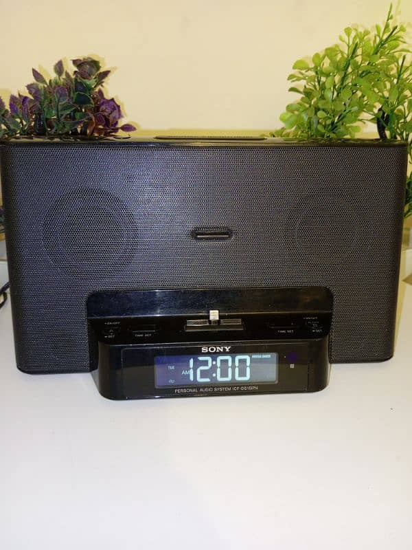 SONY DREAM DOCK 4