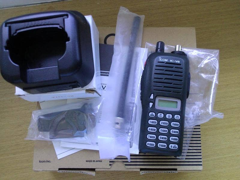 ICOM V8 Japan Made walkie talkies original wireless VHF radio Box pack 1