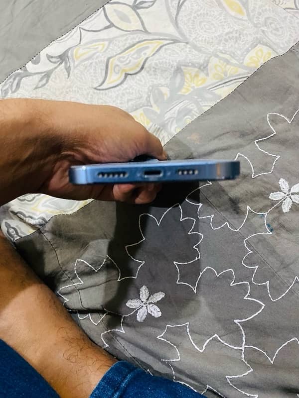 I phone 13 pro max pta approved with box 128 gB 280000 5