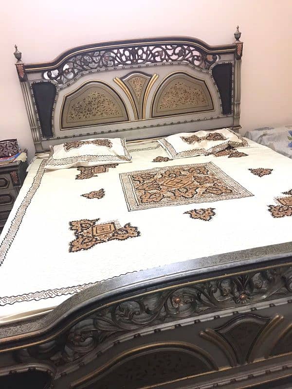 Deco paint full bedset for sale including dressing,side tables, chairs 4