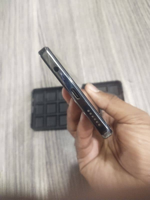 Tecno camon 30 8+8 256gb 2