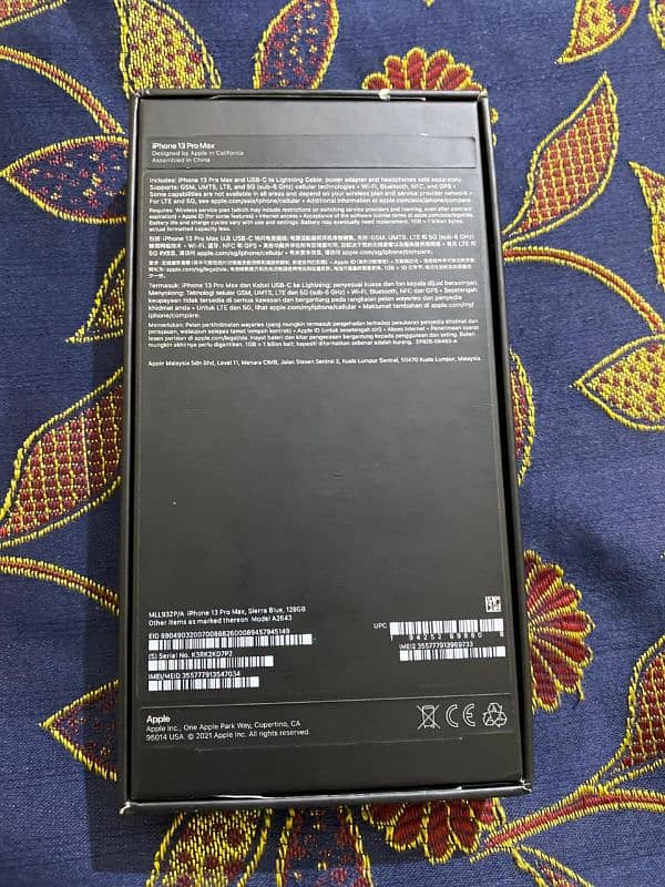 I phone 13 pro max 128 gb all OK with box health 86 factory unlock 11