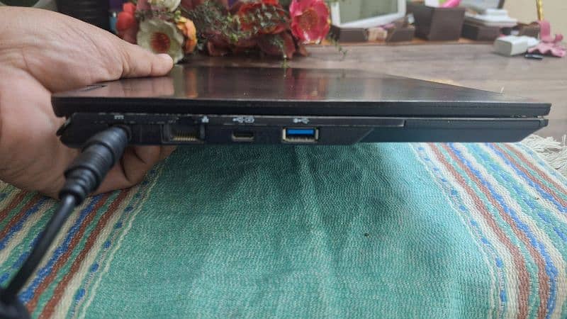 FUJITSU Touch screen Laptop P727 3