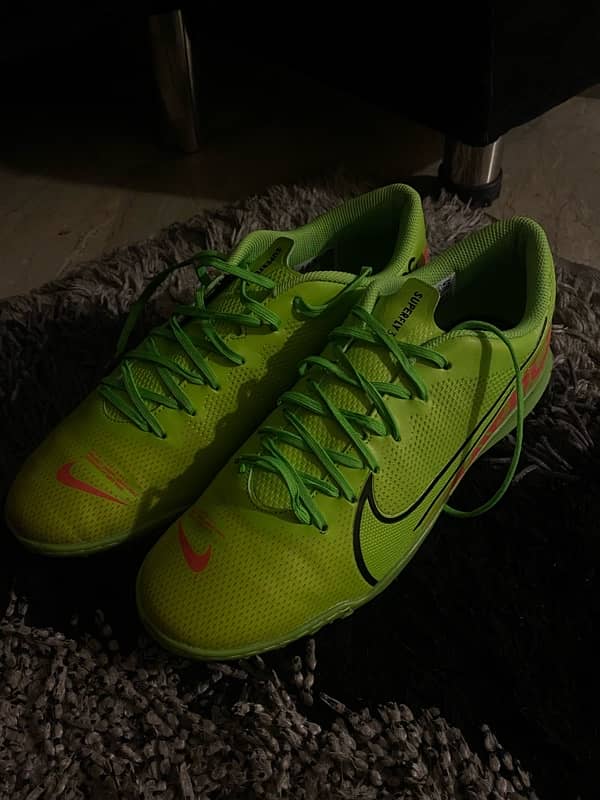 Nike Mercurial Superfly Cleets, studs, grippers, football Shoes 2