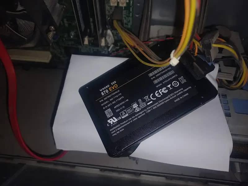 New 870 EVO 1TB SSD – SATA III 2.5" Internal Solid State Drive 1