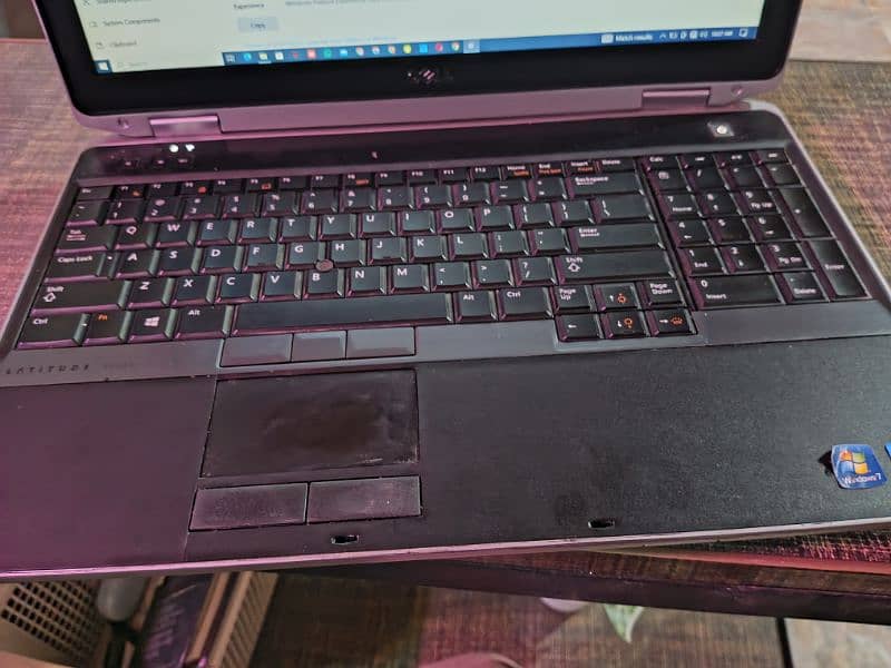 Dell Laptop Available 10/10 3