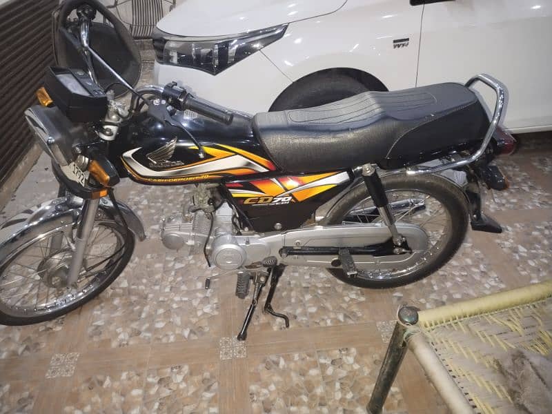 Honda CD-70/2022 model/14000km for sale In Good condition available 1