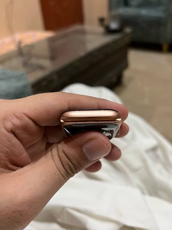 Apple watch series 6 (44mm) 3