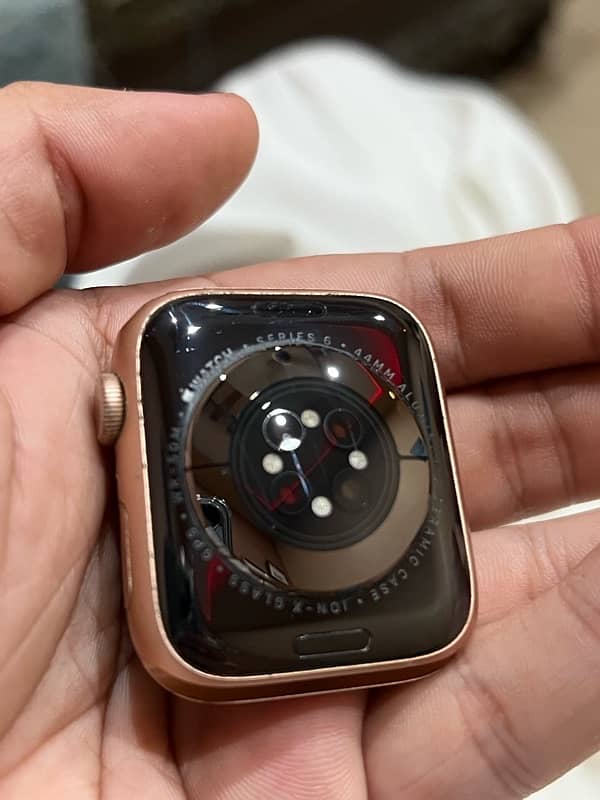 Apple watch series 6 (44mm) 7