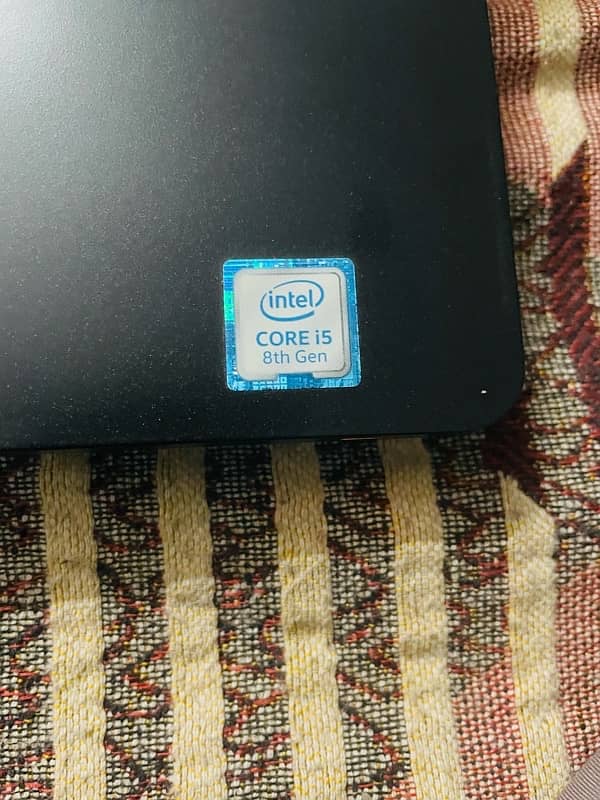 Dell Laptop 3