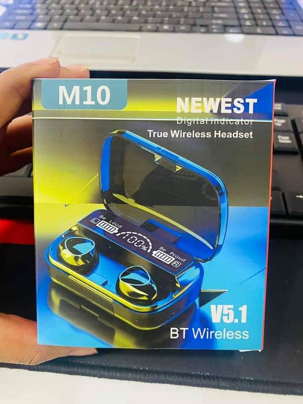 M10 Earbuds 2