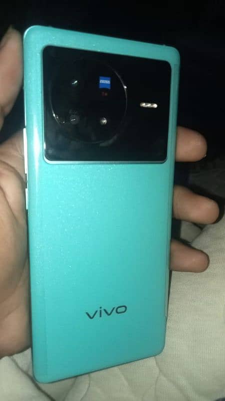 Vivo X80 0