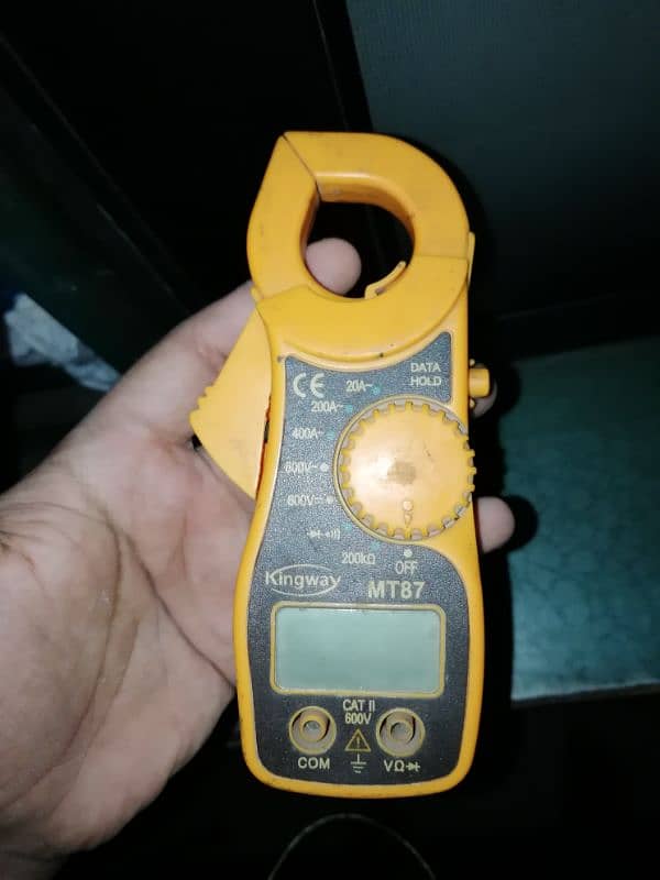 Clamp meter 1