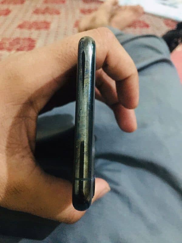 Apple iphone 11jv64 4