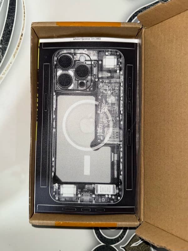 iPhone 15/16 Pro Max dbrand X-Ray Skin 0