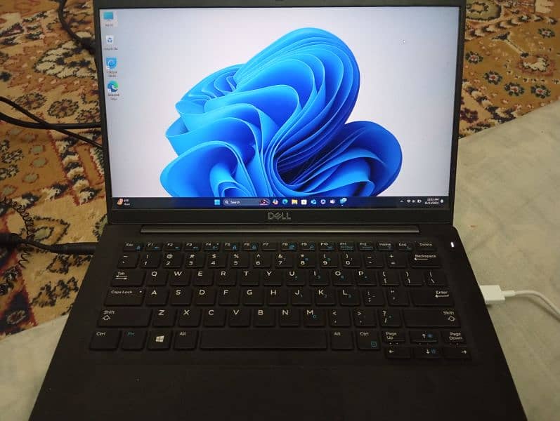 Dell laptop 7390 4