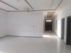 Very prime location 1 kanal lower portion for rent