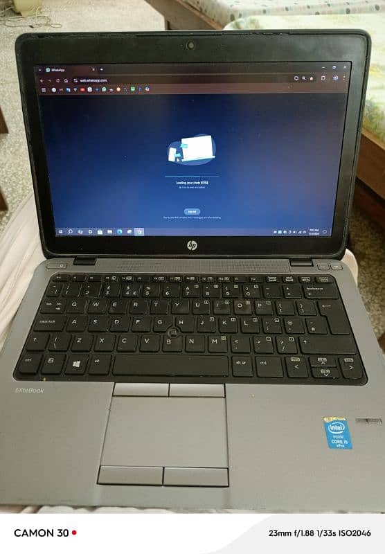 HP elitebook 820  Corr i5 4th generation 4