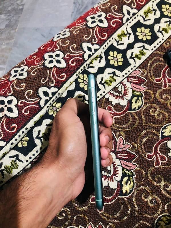 IPHONE 11 NON PTA 64GB Exchange possible 2