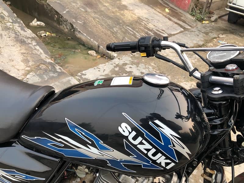 SUZUKI GS 150 SE 2022 MODEL. 7