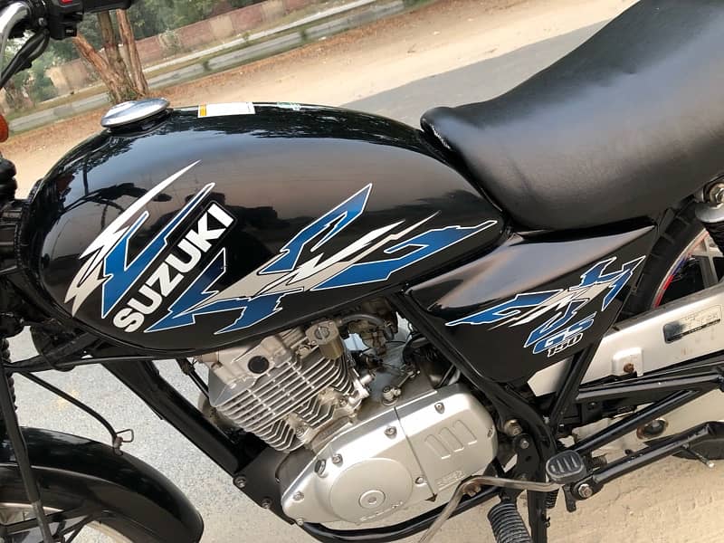 SUZUKI GS 150 SE 2022 MODEL. 8