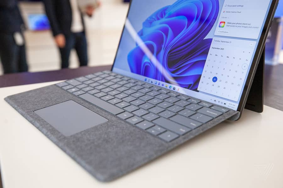 Surface Pro 7 Plus 11th Gen i7/16GB/512GB 2