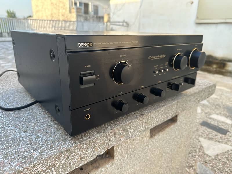 Denon pma-1090 integrated amplifier 0