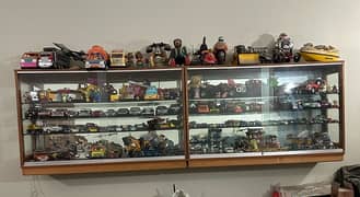 Showcase for sale without toys