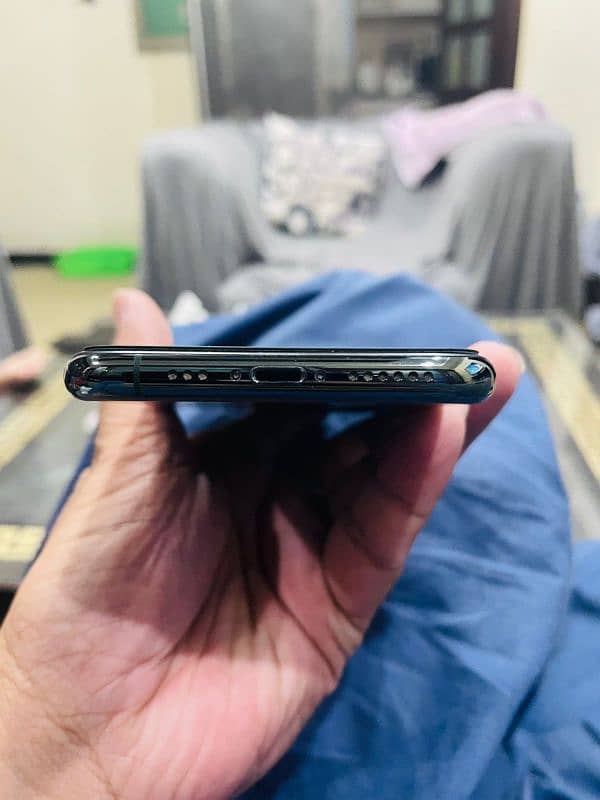 iphone 11 pro 3