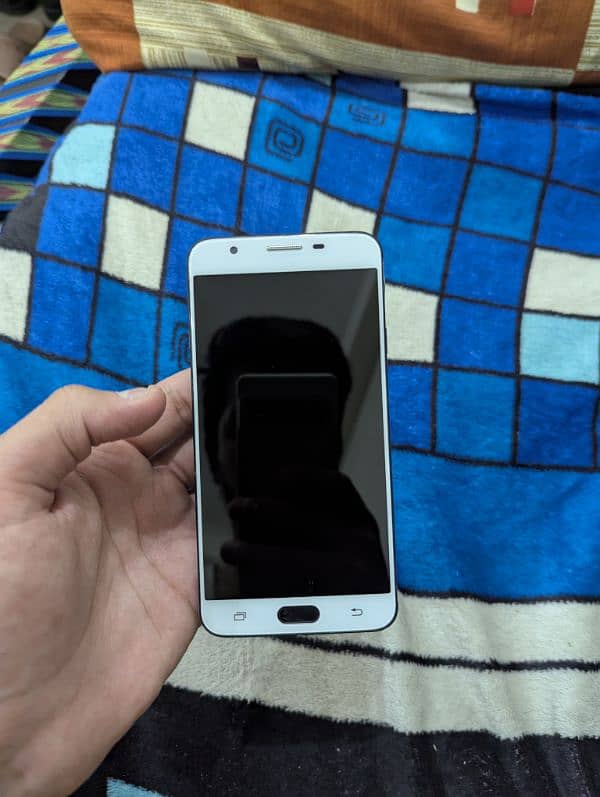 Samsung J7 prime (for calls and hotspot) 1