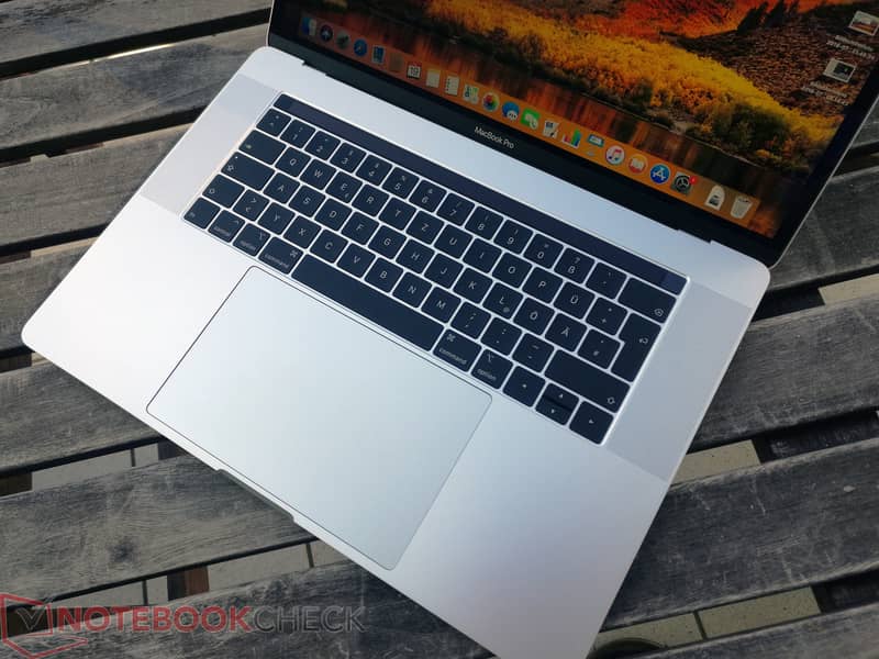 Macbook Pro 2018 15-inch 16/512GB 7