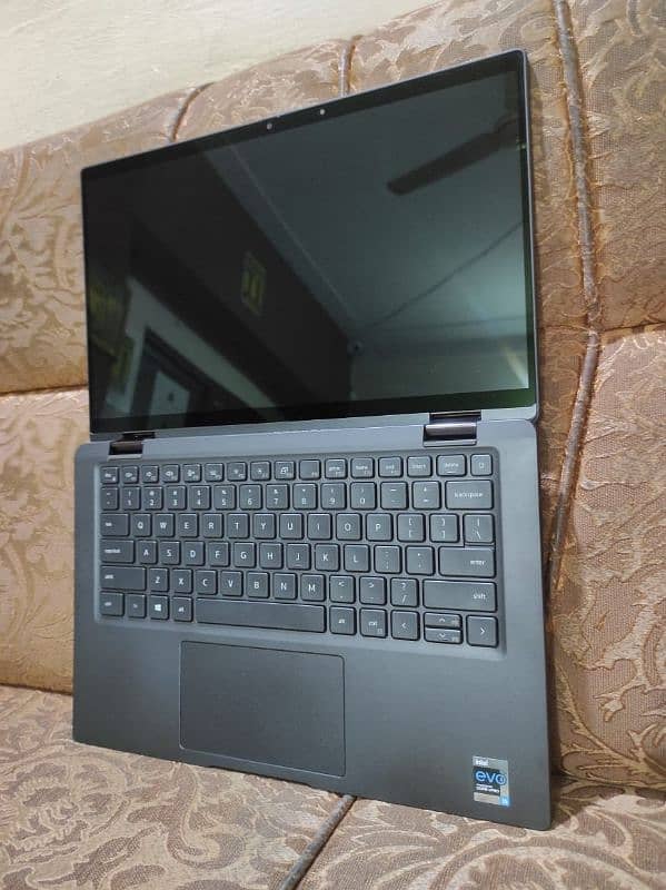 Dell latitude 7420 x360 rotatable/ 2 in 1 14