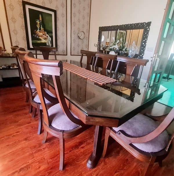 8xmen Dining set with glass top. 0