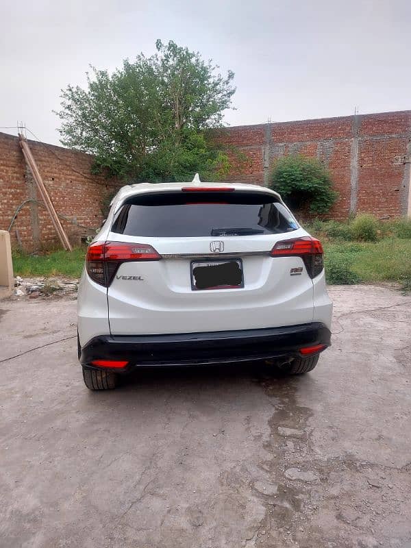 Honda Vezel 2018 18