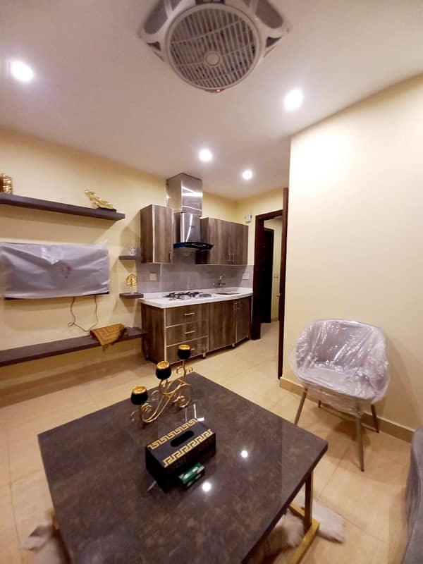 A Beautiful 1 Bed Room Luxury Apartment Rent On Daily Bahria Town Lhr 4