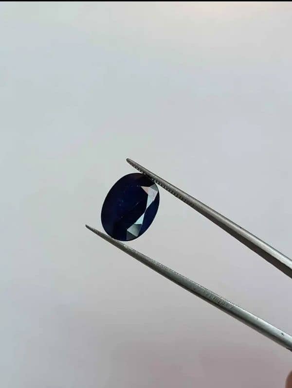 ice blue Sapphire And Natural sapphire gemstone 0