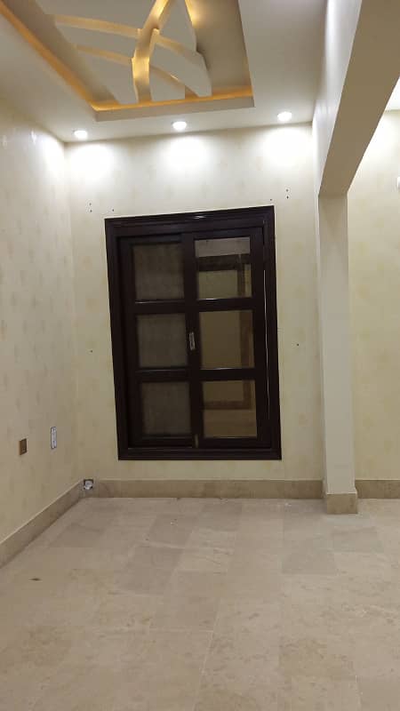 Well Mentain 240 Yrds Independent House Available For Rent Prime Location Gulshan-e-iqbal Block-3 12