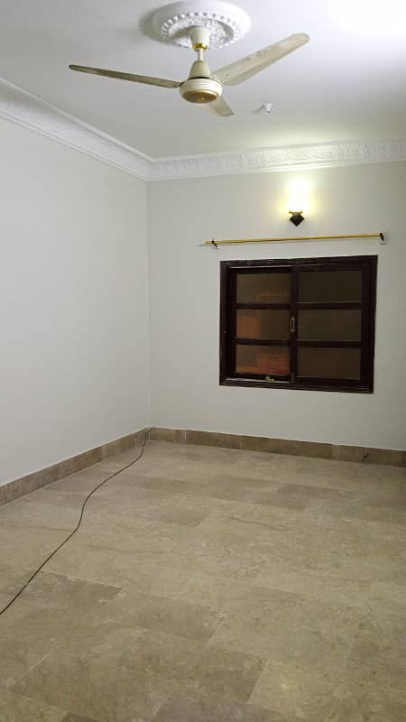 Well Mentain 240 Yrds Independent House Available For Rent Prime Location Gulshan-e-iqbal Block-3 13