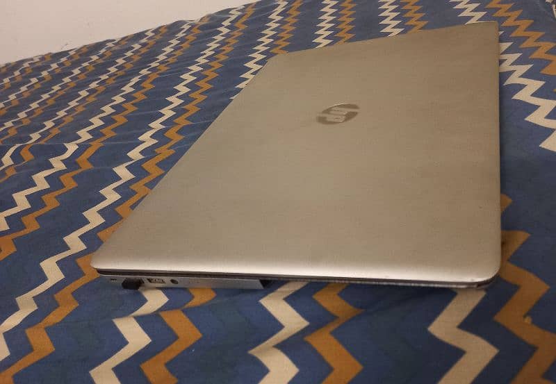 HP Envy M7-N109DX Laptop 3