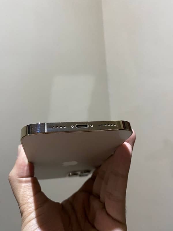 IPHONE 12 PRO MAX 128 GB 4