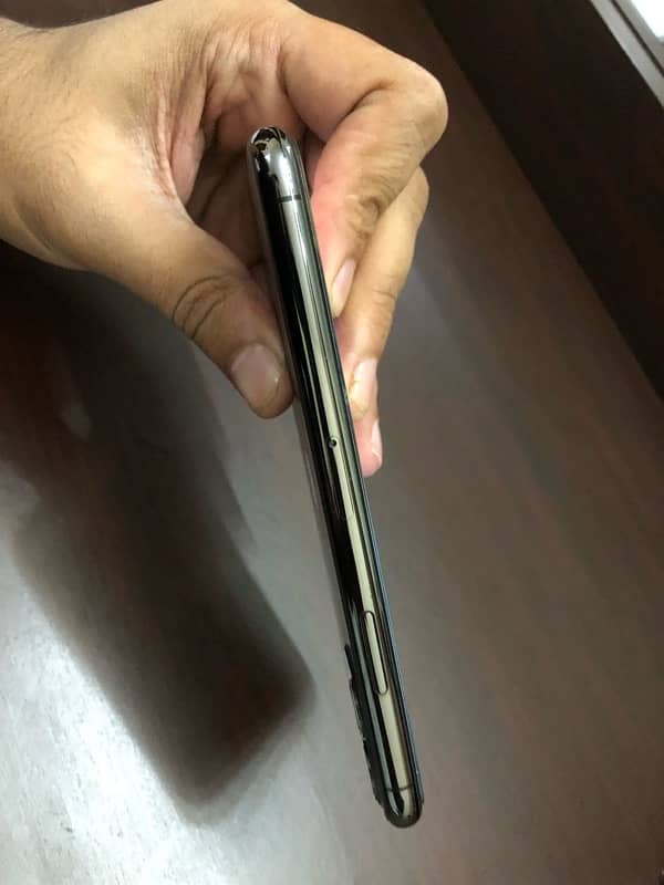 Iphone 11 pro Non-Pta 4